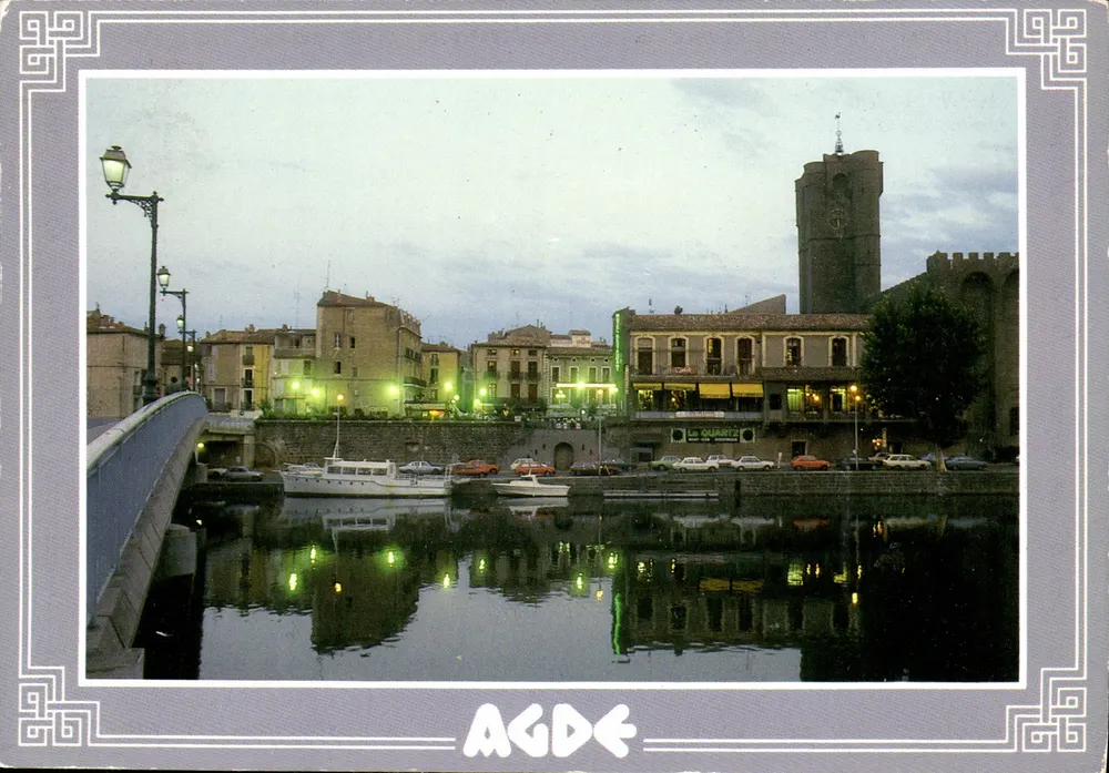 Agde — view of the canal and the tower — Éditions de la Paix - Front
