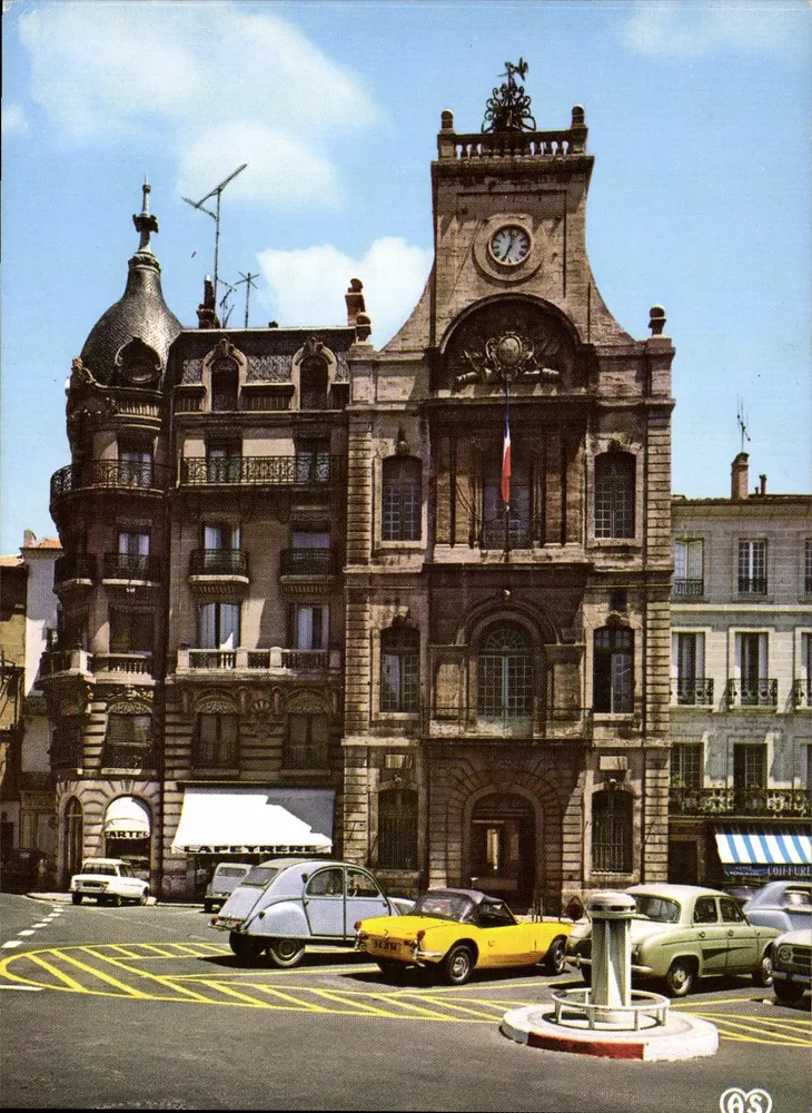 Place de la Mairie em Béziers — editor AS — número de série 34 - Frente