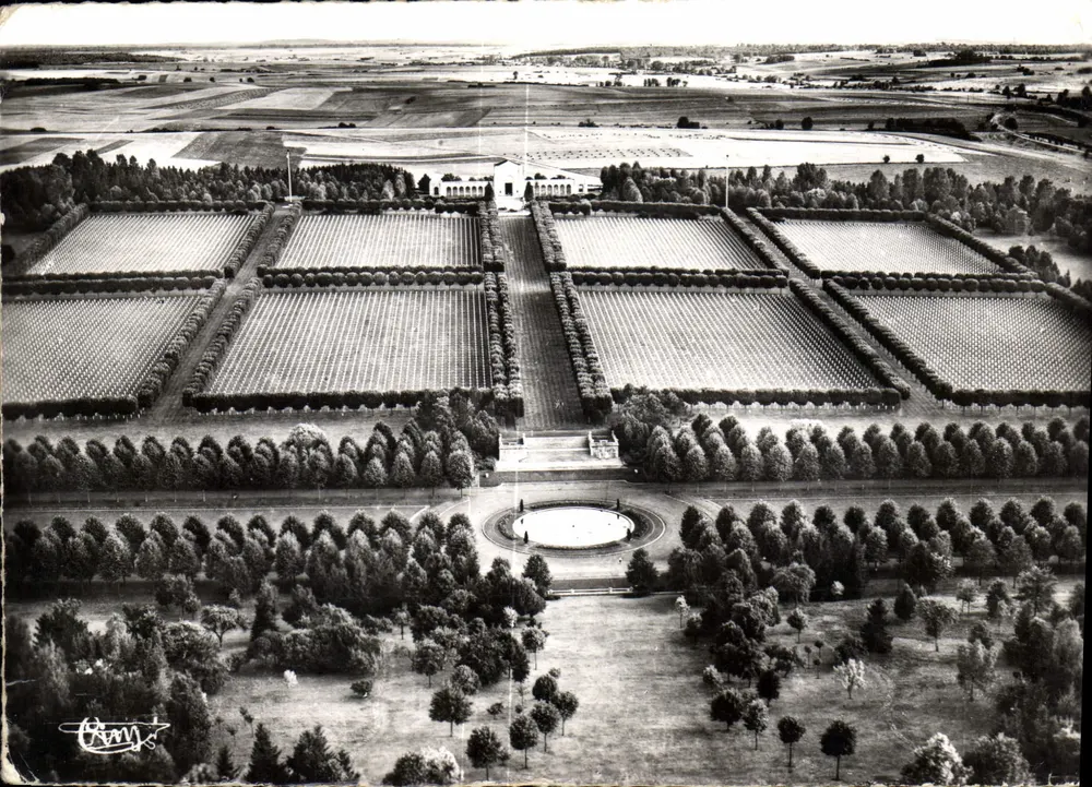 Romagne-sous-Montfaucón — Amerikanischer Friedhof — Éditions Combet, Macon - Vorderseite