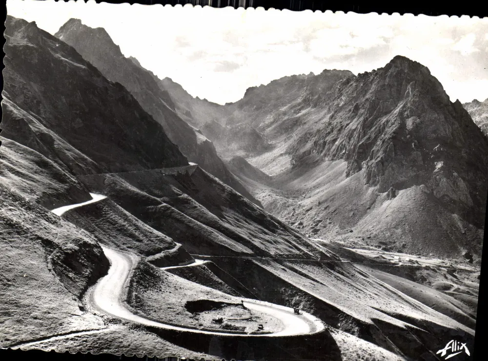 Der Col du Tourmalet — Die Abfahrt nach Barèges, der Fer à cheval — Photo Alix, N° 1437 - Vorderseite