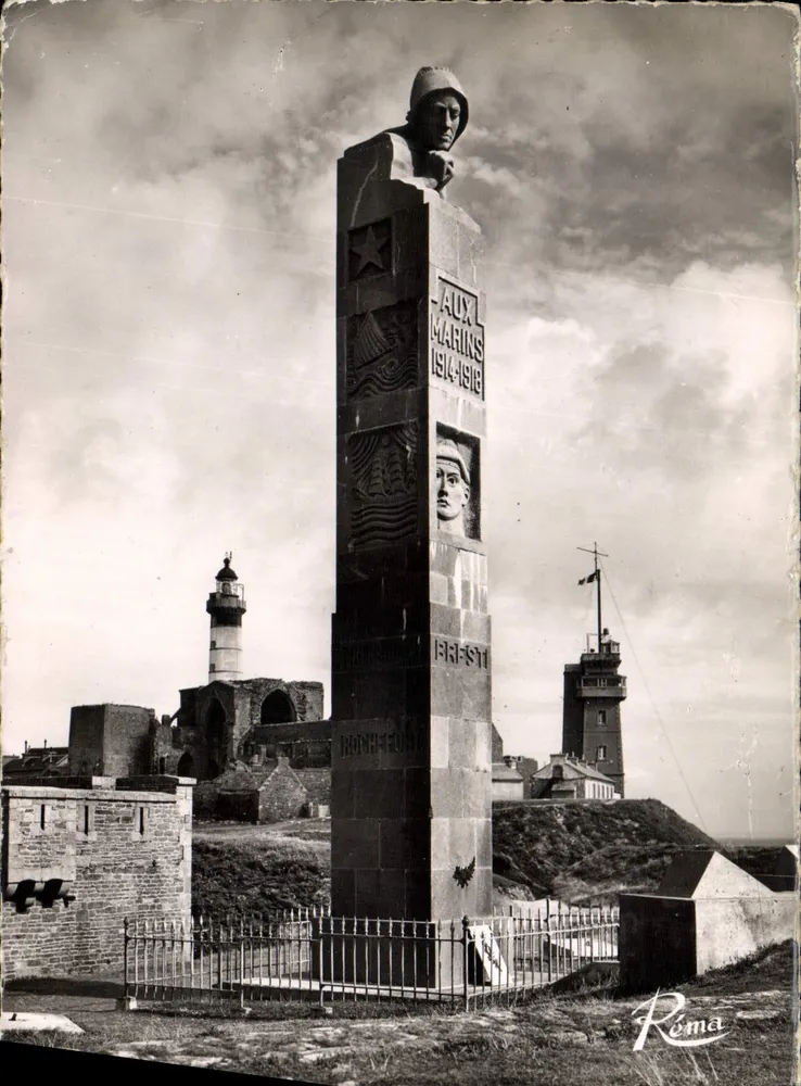 Monument aux Marins 1914-1918 — Rochefort — éditeur Roma - Recto