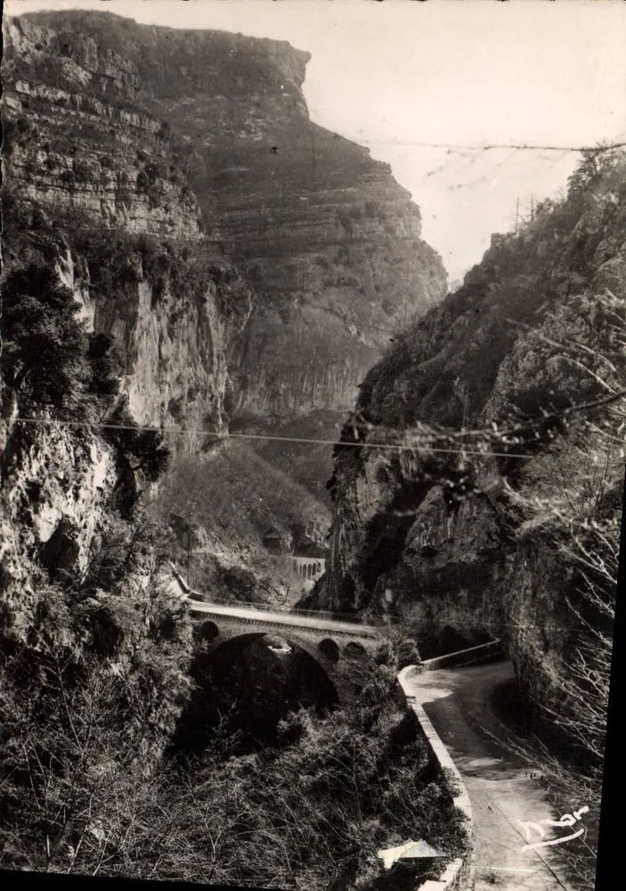 Les Gorges du Loup — Le Pont de l'Abime — Éditions 'M.A.R.' - Recto