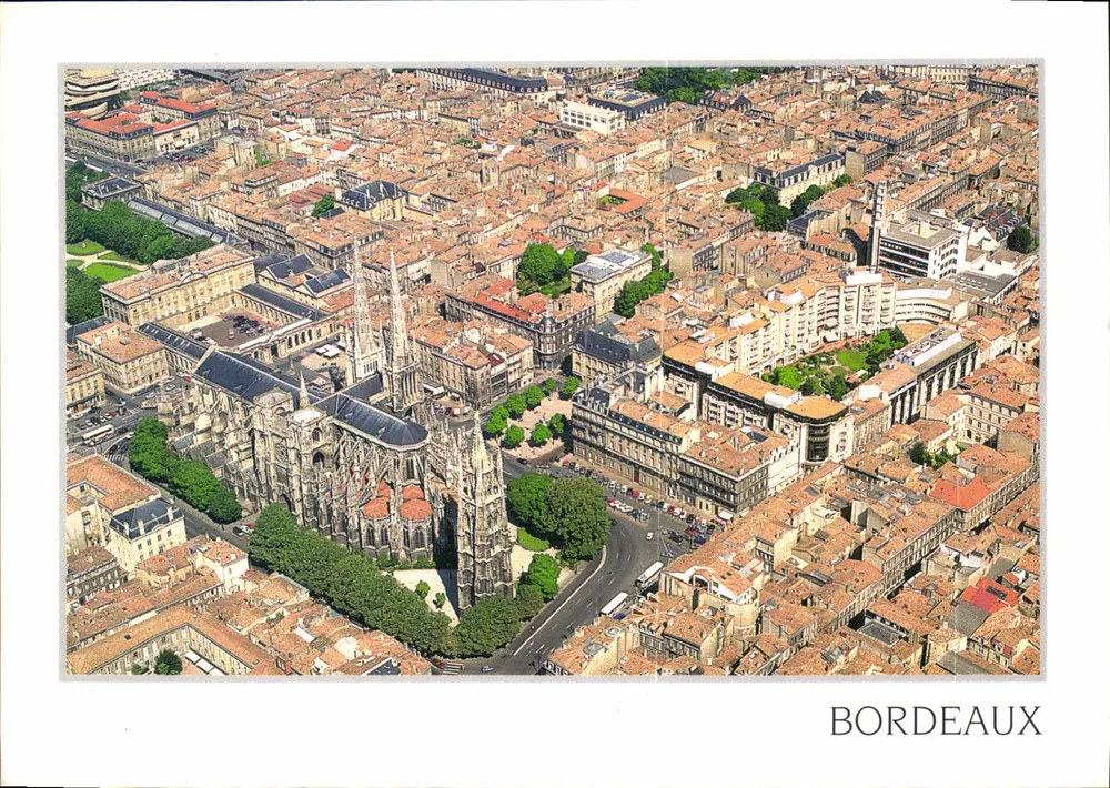 Bordeaux — vista aérea da catedral — Éditions Gribier - Frente