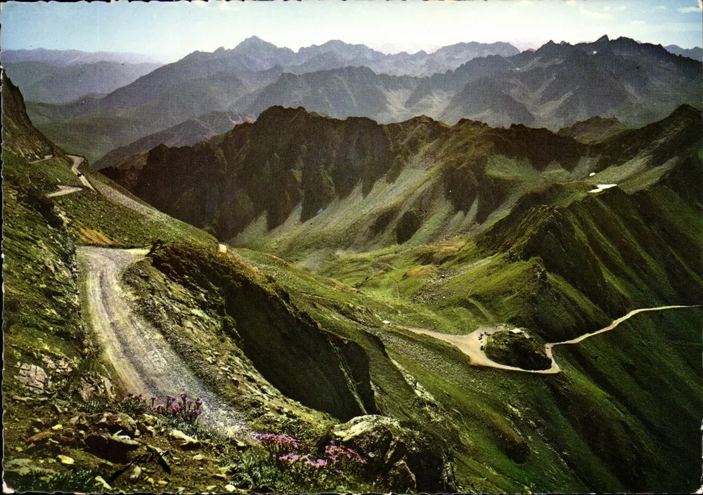 Die Pyrenäen — Ansicht des Midi von Bigorre (12 877 m) — Édition Pau-Billère, n° 65 - Vorderseite
