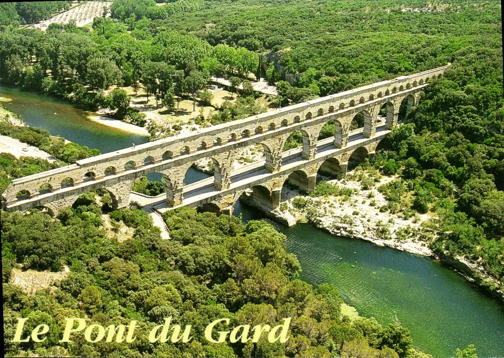 O Ponte do Gard — vista aérea — impressa por Floran Cartes - Frente