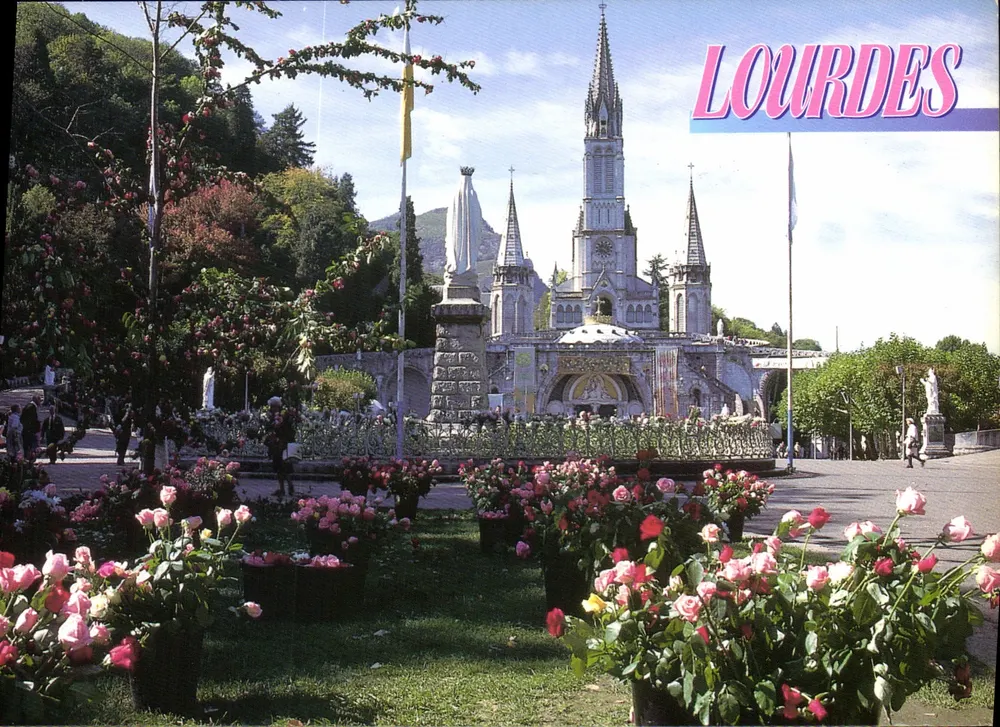Lourdes — Basílica Nossa Senhora da Compasião — Edição A. Doucet - Frente