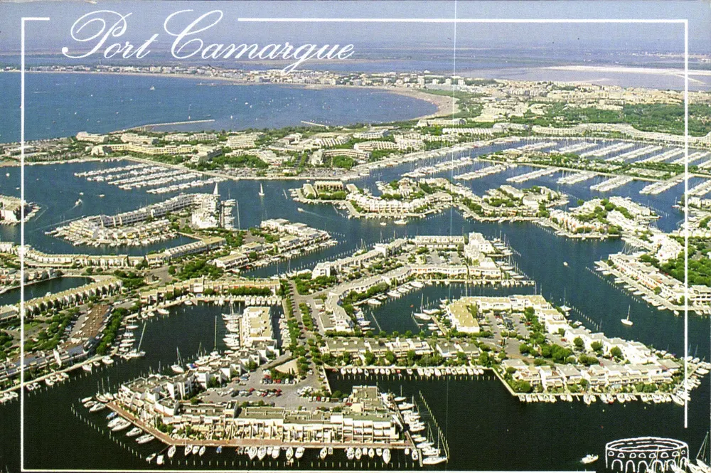 Port Camargue — Luftbild — Éditions Azur Riviera - Vorderseite