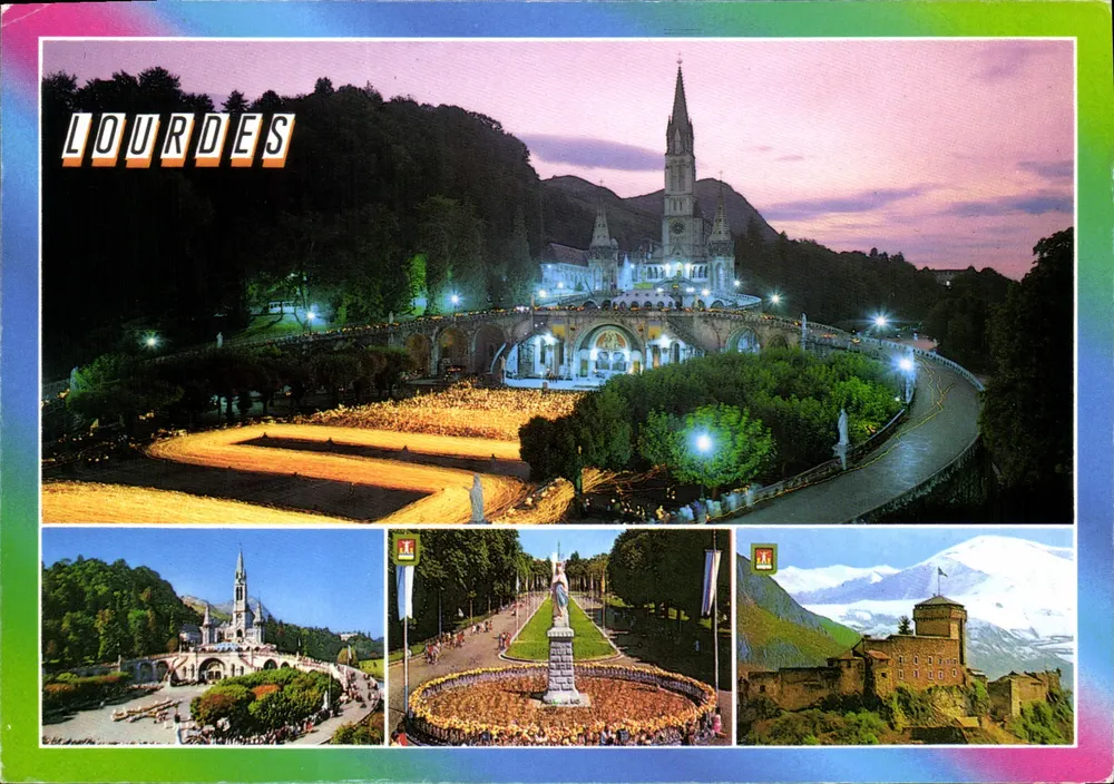 Lourdes — Beleuchtete Basilika und Fackelprozession — Ausgabe A. Doucet - Vorderseite