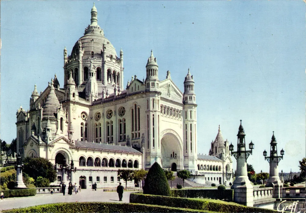Basílica de Santa Teresinha — Lisieux — editor Greff, n° 142/523 - Frente