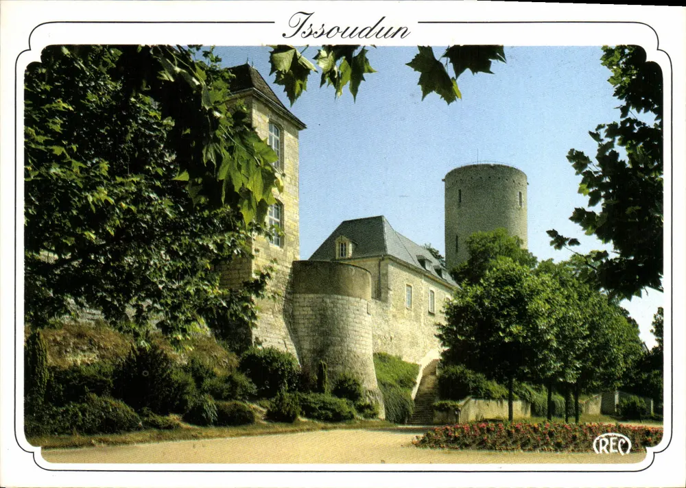 Castillo de Issoudun — vista del castillo con torres y escaleras — editor REC - Anverso