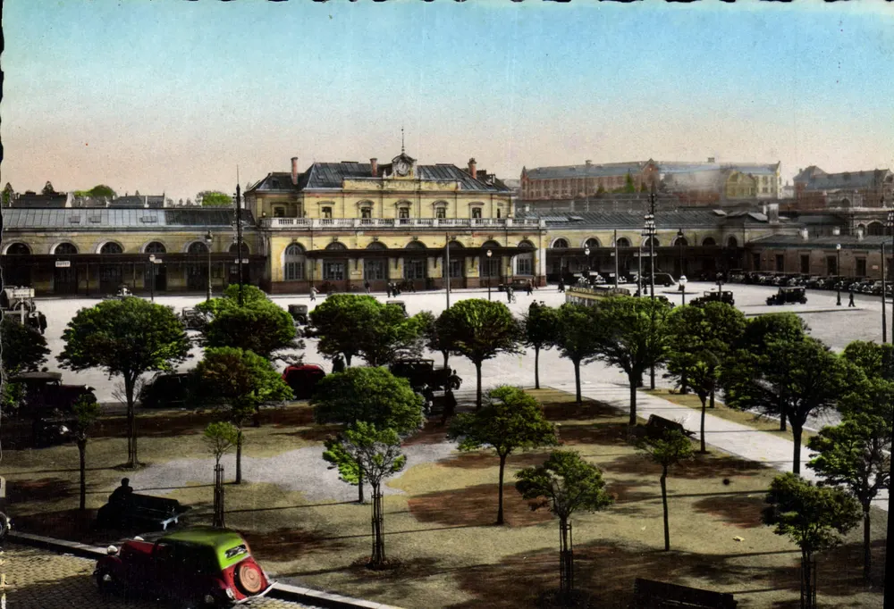 Rennes (Ille-et-Vilaine) - Praça da Estação — Edição Ér. Cigogne - Frente