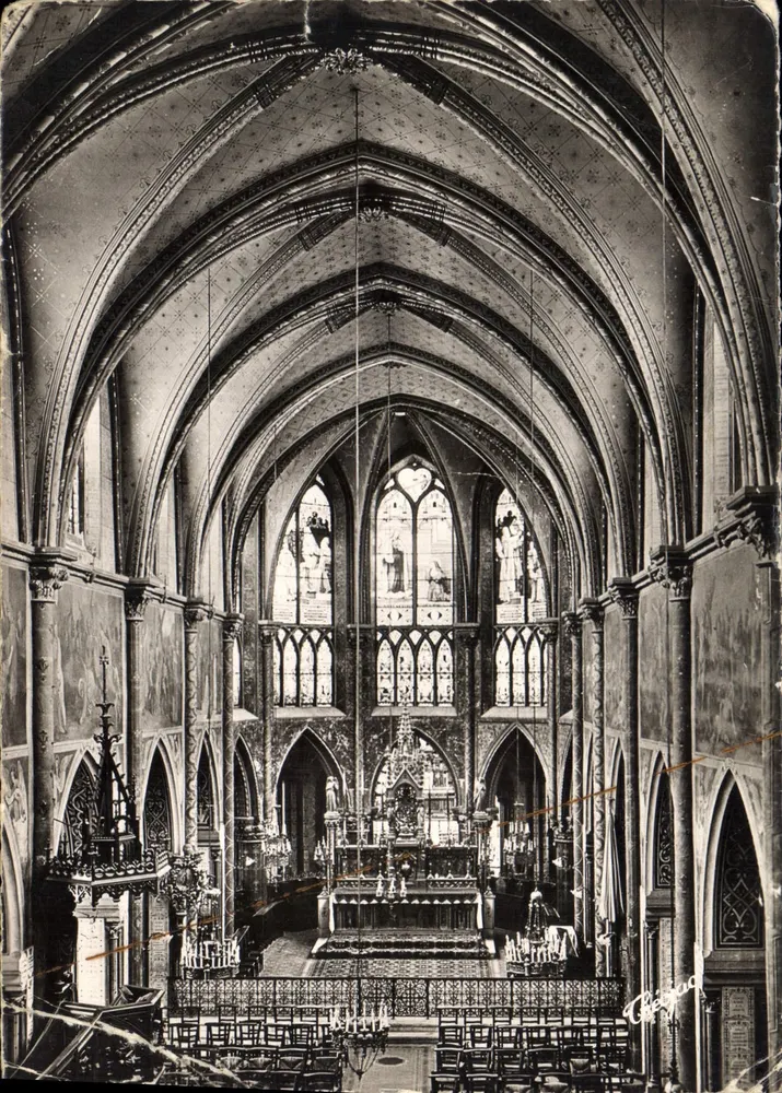 Basilika Notre-Dame du Sacré-Cœur — Innenansicht — Moderne Editions Théouac - Vorderseite