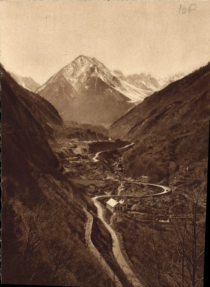 Rodovia de Pierrefitte a Cauterets — « Le Colimagon » — Edição Foto Le Ault - Lourdes - Frente