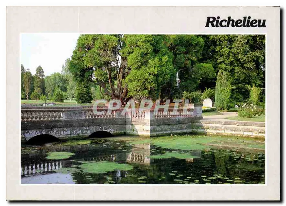 Richelieu — Brücke des Schlosses und Garten — Éditions et Impressions Combier / Mâcon - Vorderseite