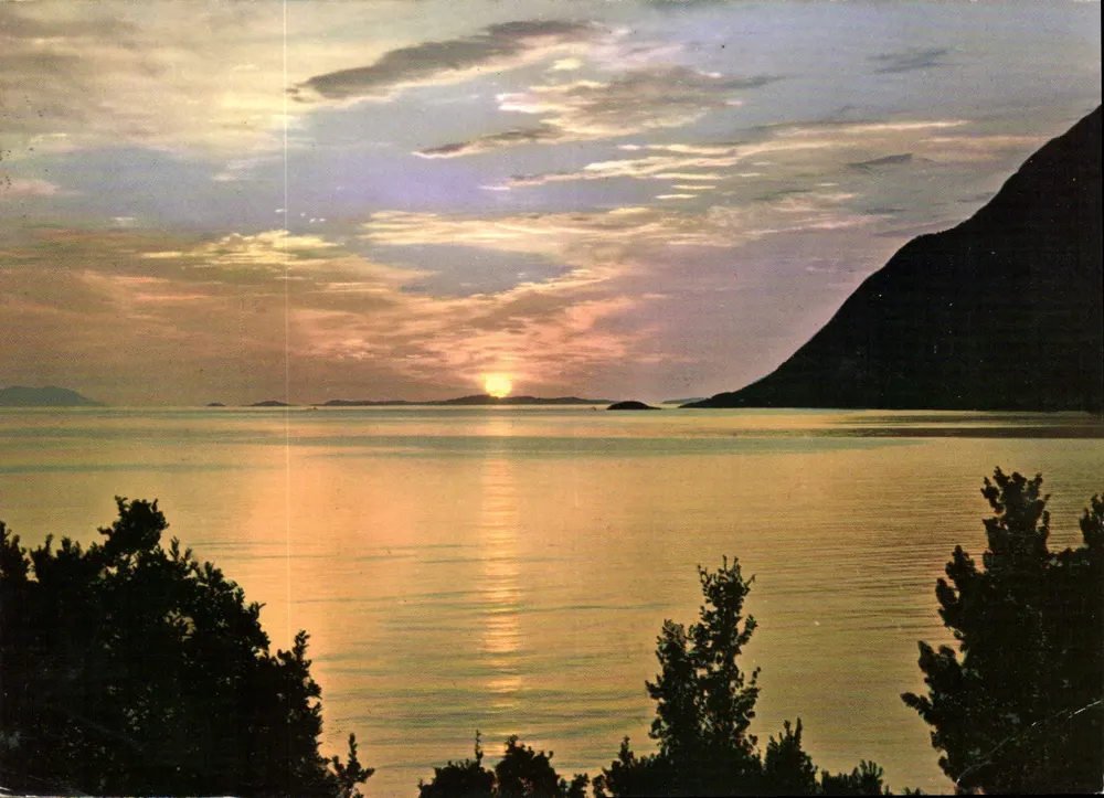 Midnattsol, Nuppen — Norway — Éditeur: Jørgen Kunstforlag AS, n° F-736-1 - Frente