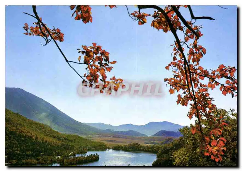 Lago e montanhas no outono — Editora: Japan Travel Company (Nihon Ryoko sha) Tóquio, Japão — Número de série não visível - Frente