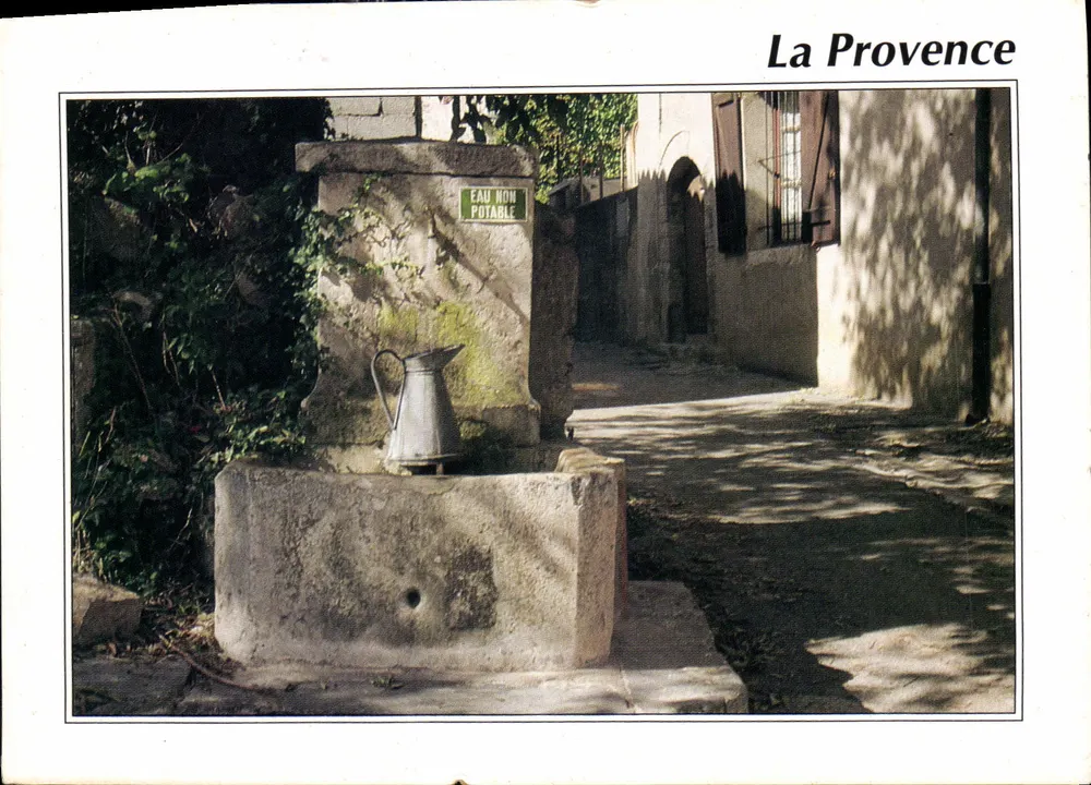 Fontaine — Provence — Edições de La Provence - Frente