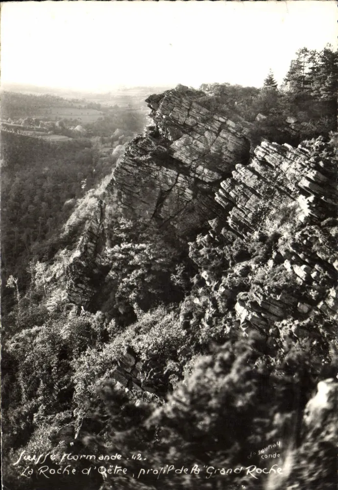 La Roche d'Oêtre, perfil da 'Grand Roche' — Suisse Normande 42 — Foto R. Dénouay - Frente