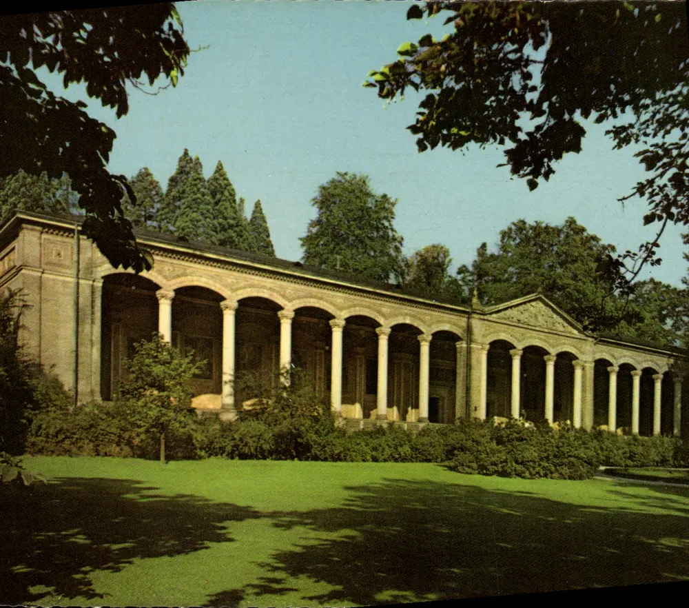 Baden-Baden — Trinkhalle (pump-room) — Hans Andres Verlag, B 9/8226 - Frente
