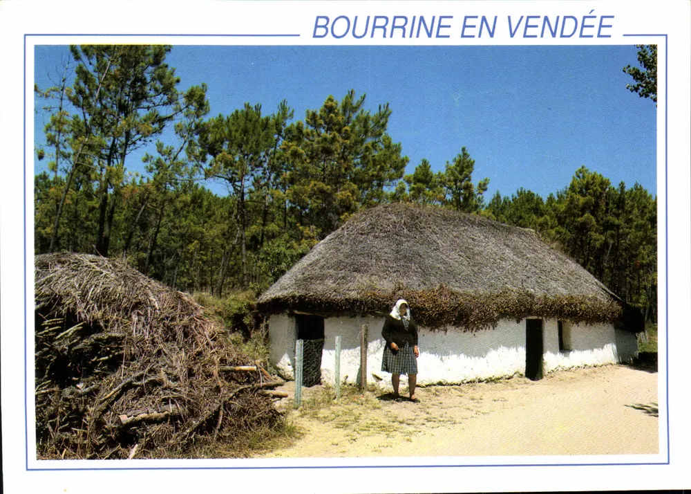 Bourrine na Vendée — casa tradicional com telhado de colmo — Bellet Éditions de Vendée - Frente