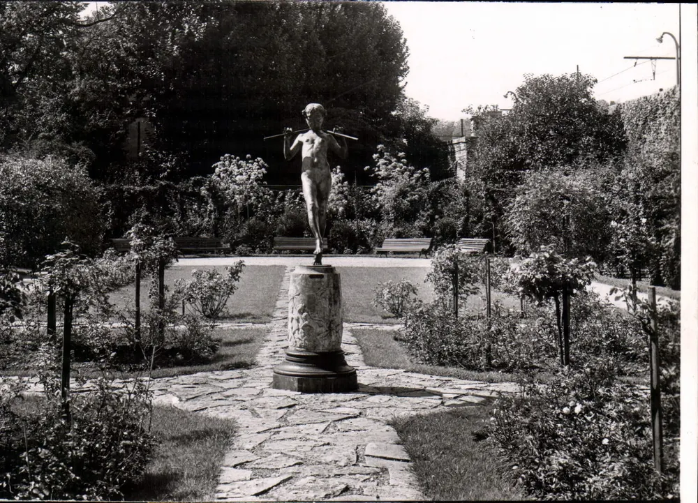 Dijon (Côte-d'Or) — Jardins de l'Arquebuse, La Roseraie — Edition E. PROTE - Vorderseite