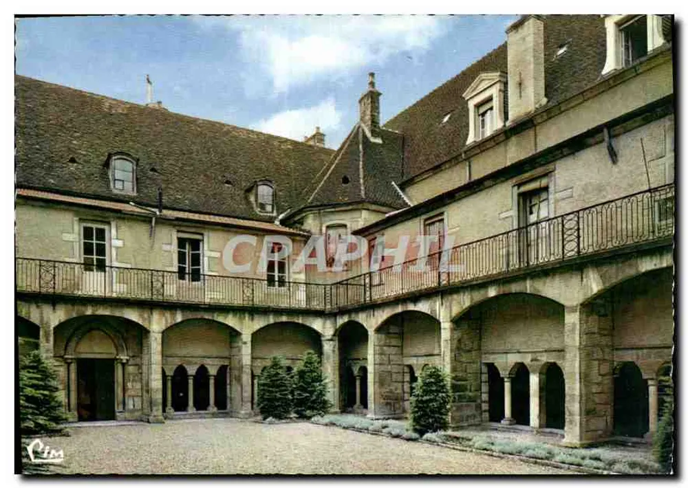 Beaune (Côte-d'Or) — Konvent der Cordeliers (13. Jahrhundert) — Cour d'Honneur — CIM - Vorderseite