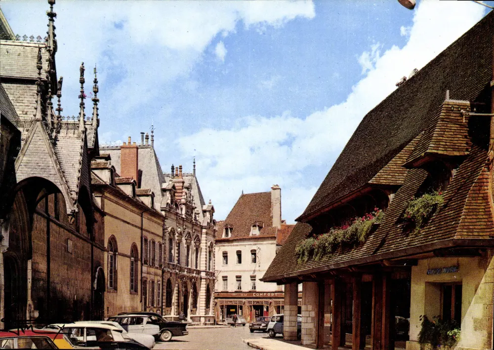 Beaune (Côte-d'Or) — Ansicht des Hôtel-Dieu — Office du tourisme S.I. - Vorderseite