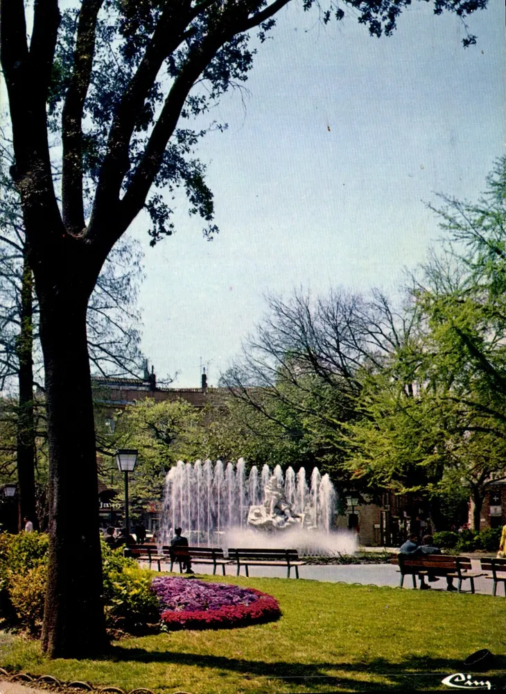 Jardim-square Wilson — Toulouse — editor Cing - Frente