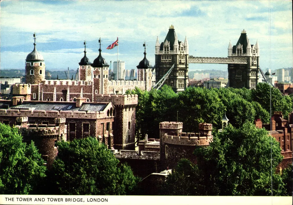 A Torre e o Tower Bridge, Londres — COLOURMASTER INTERNATIONAL, PT1024 - Frente