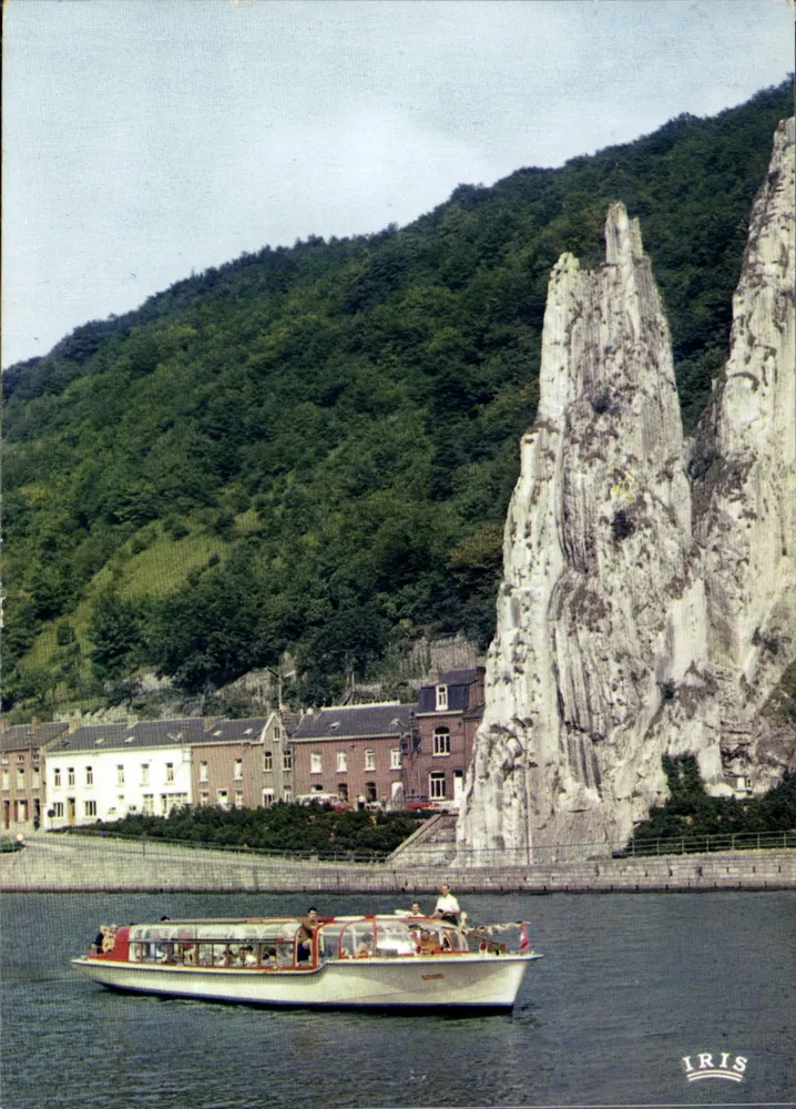 Rocher Bayard — Blick auf den See mit Boot — Verlag IRIS - Vorderseite