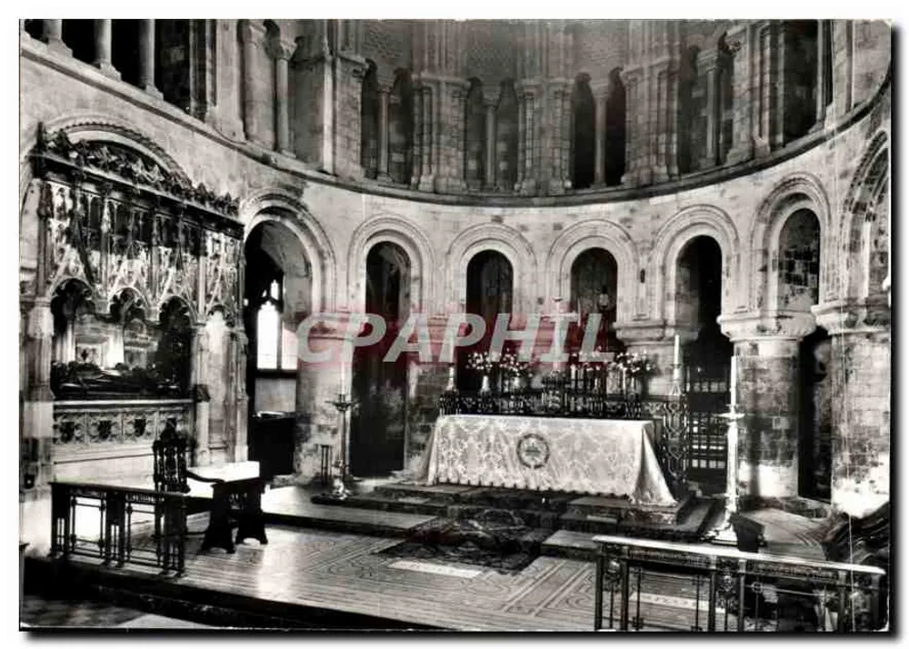 Interior da catedral — vista do altar e da abside — cartão postal impresso na Grã-Bretanha - Frente