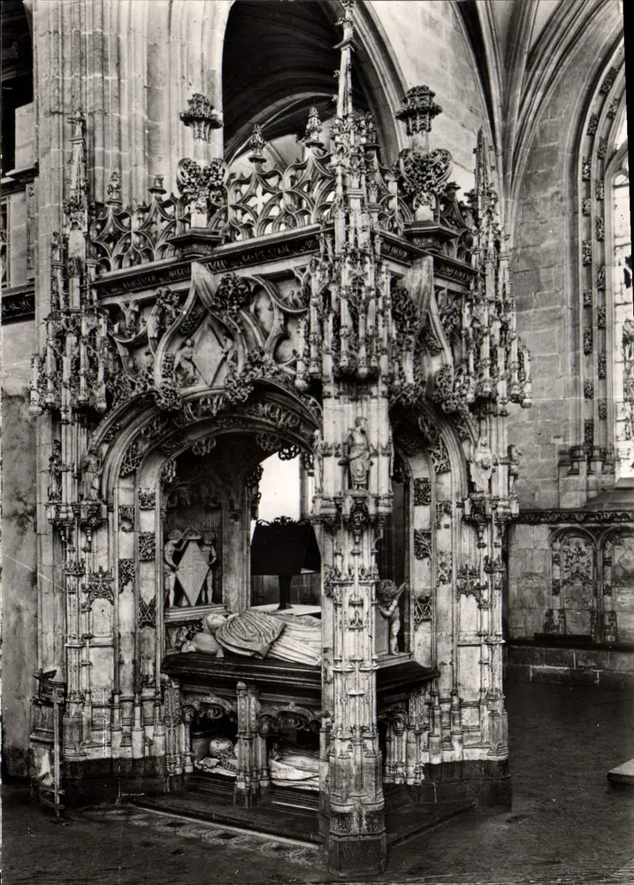 Grab von Marguerite von Österreich — Kirche von Brou (Anfang des 16. Jahrhunderts) — Service Commercial Moments Historiques, Grand Palais, Paris - Vorderseite