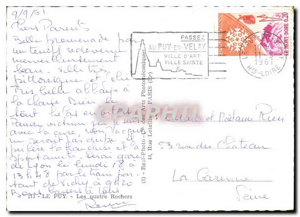 Puy-en-Velay — vista panorâmica com estátua e castelo — editor Cap - Verso