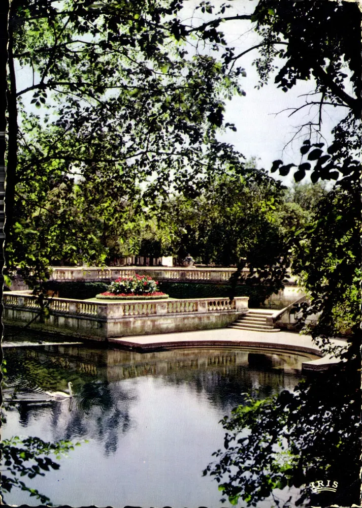 Gärten der Fontaine — Nîmes (Gard) — Verlag ARIS - Vorderseite