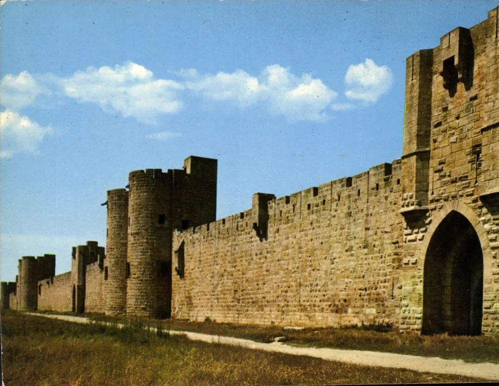 Aigues-Mortes (Gard) — Die Mauern (Südseite) — Éditions de France Gesellschaft - Vorderseite