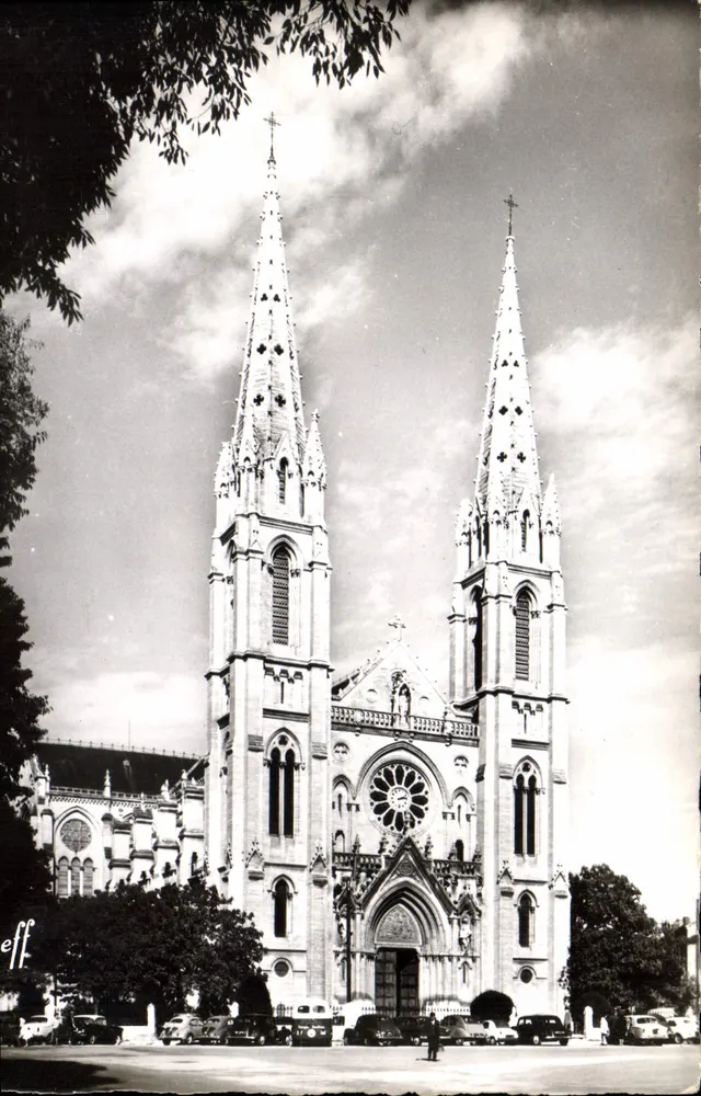 Igreja de São Baudile em Nîmes — Editor GREFF, S.E.R. — N° 301-222 - Frente