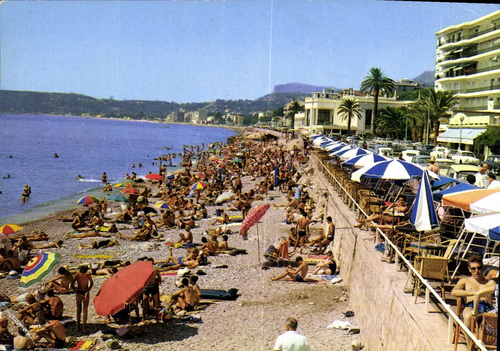 Menton — A Praia e a Promenade do Meio-Dia — Éditions d'Art Montfaucon, Nice - Frente