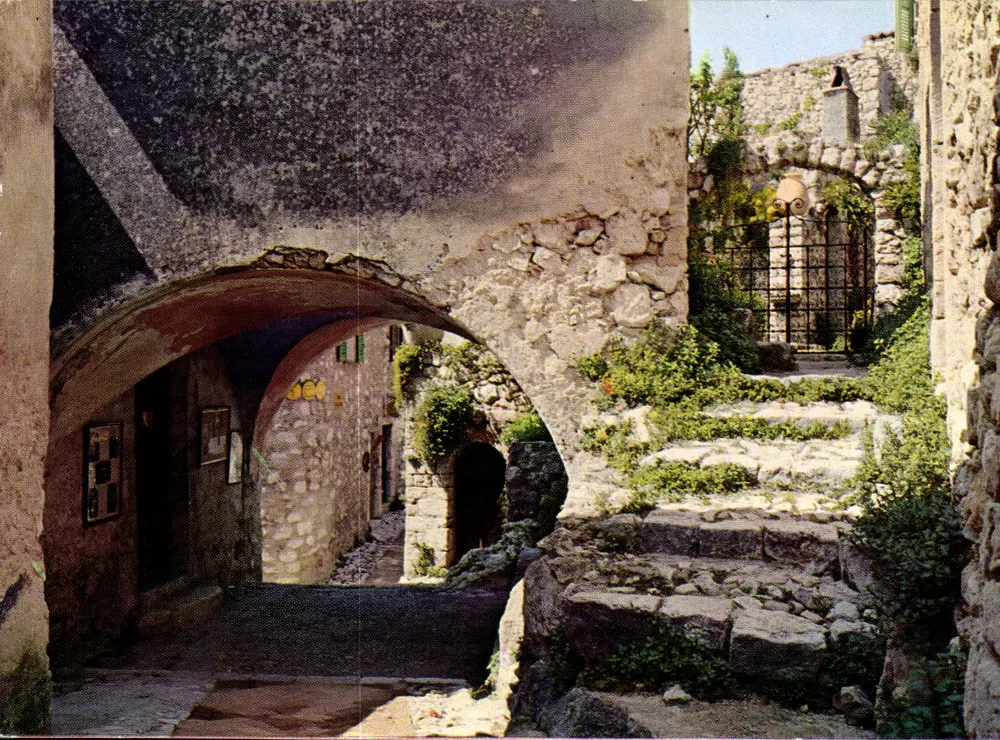 Eze-sur-Mer — vista do vilarejo — Éditions d'Art Montoliet - Frente