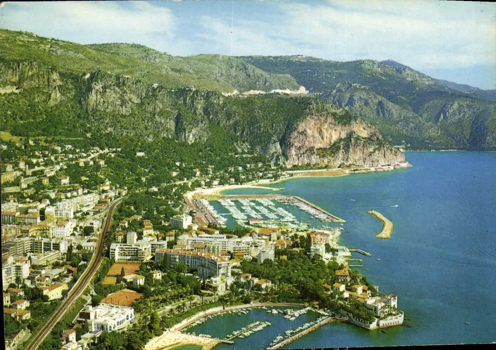 Beaulieu - Côte d'Azur — Allgemeine Luftaufnahme — Luftaufnahme C. GEAY - Vorderseite