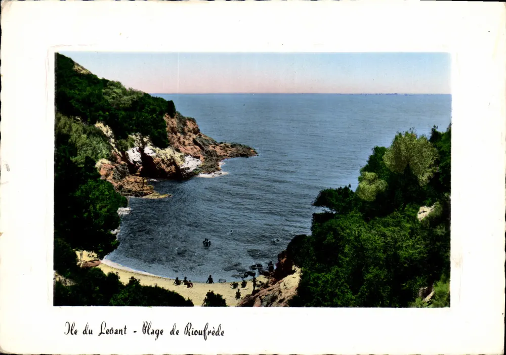 Ilha do Levant - Praia de Rioufréde — Sociedade Éditions de France, n° 3112 - Frente