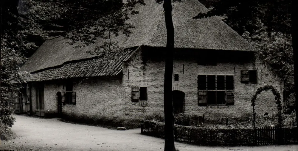 लैंगगेवेलबॉयडरिज, बुडेल (N.-Br.) — Op het Nederlands Openluchtmuseum Arnhem - आगे