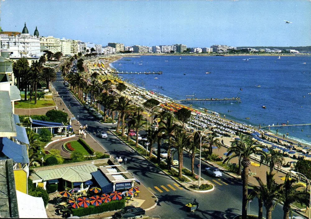 Cannes — La Croisette — Les Éditions A. M. & C. Cannes - Frente