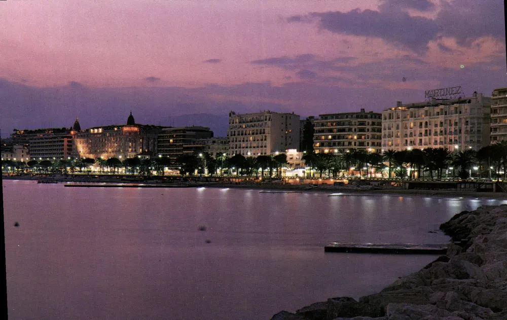 Côte d'Azur — Noite da Croisette — Editor não identificado, número de série (06) - Frente