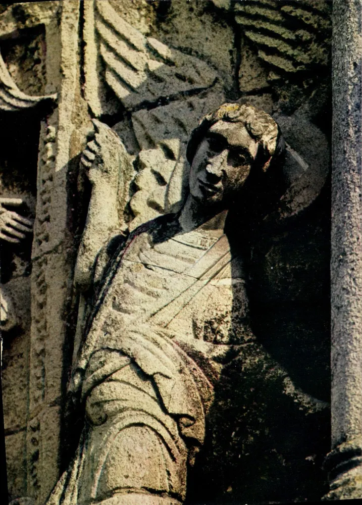 Angoulême — Catedral de São Pedro, XII século — Anjo mostrando o Cristo na Majestade — Edição Théoloae, Limoges - Frente