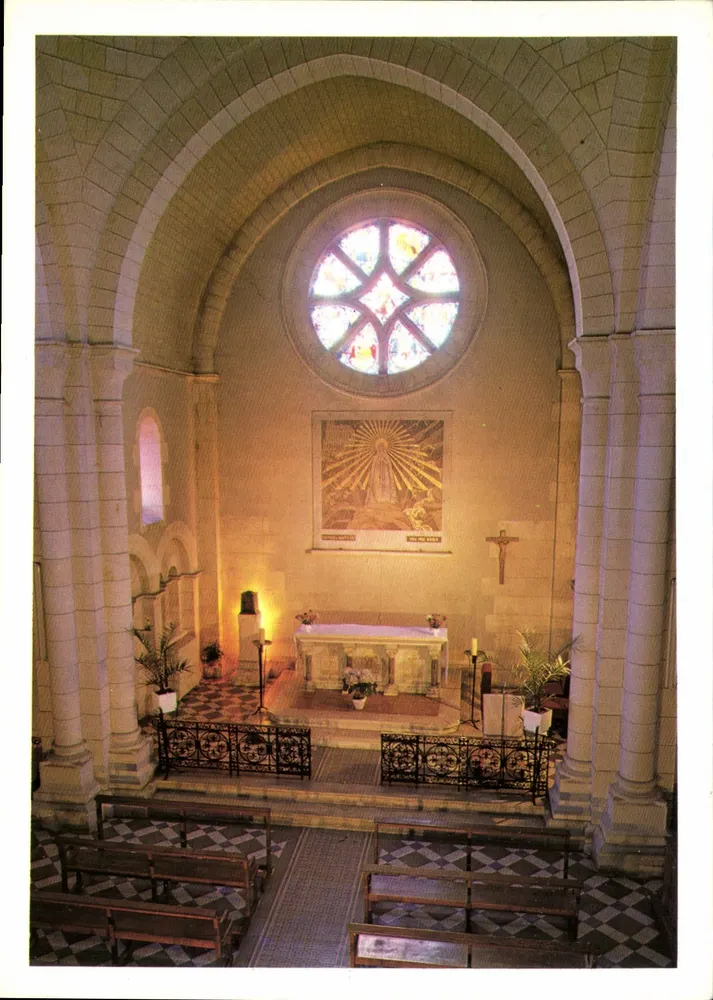 Innenansicht der Kapelle — Saintes — Verlag: Solaire Photo - Vorderseite