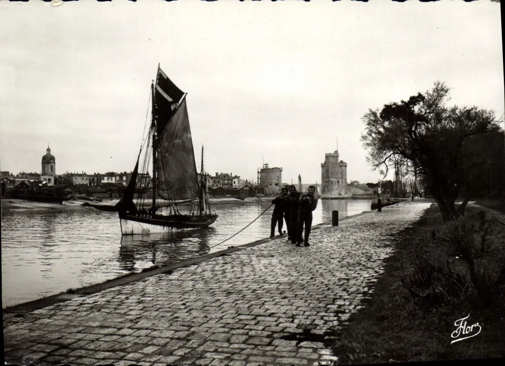 Ausgang vom Hafen. Ansicht eines Segelschiffes — La Rochelle — Flors - Vorderseite