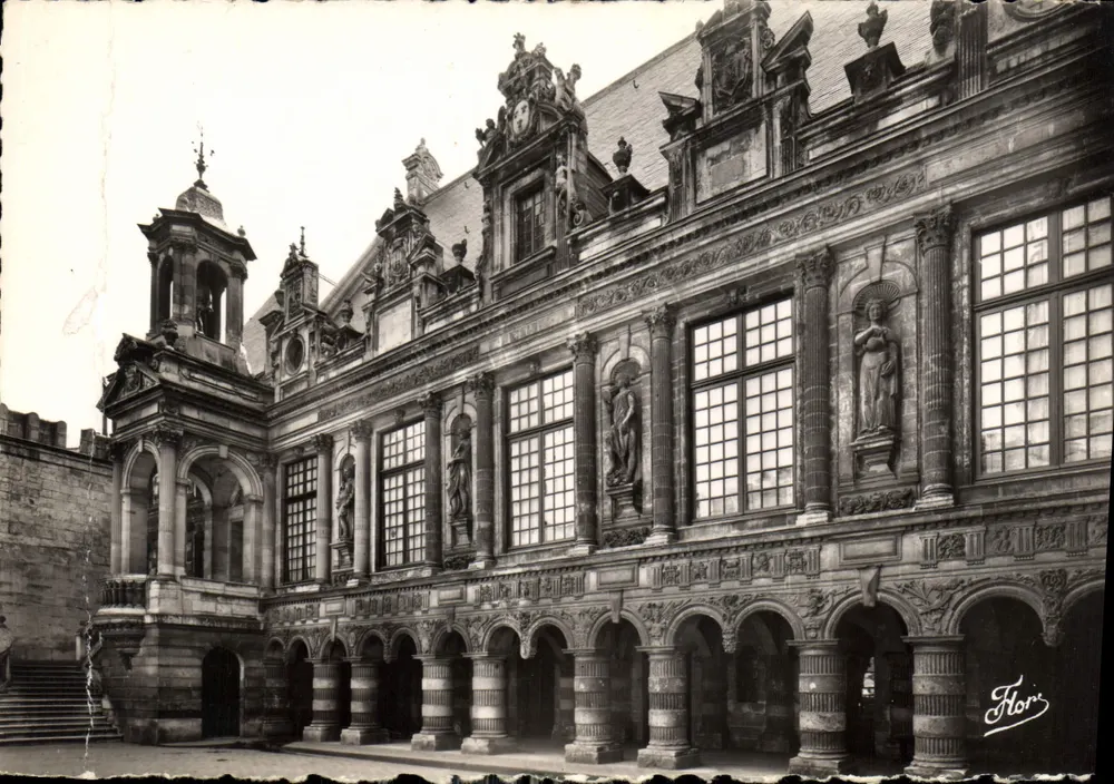 Das Rathaus, der Cour d'Honneur — La Rochelle — Floris - Vorderseite