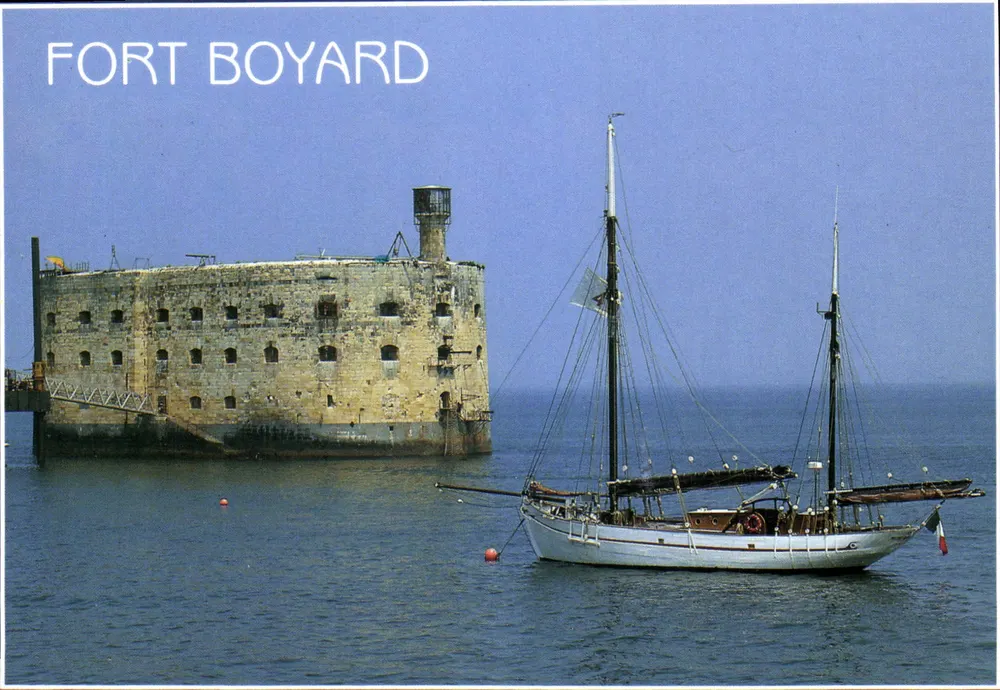 Fort Boyard — Charente-Maritime — Edições de Arte do Castelo - Frente