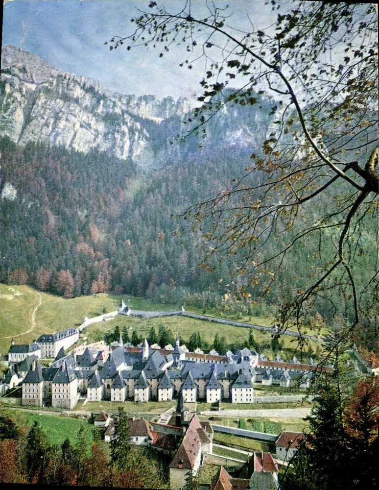Mosteiro de LA GRANDE CHARTREUSE — Vista geral — Editor: Sociedade dos Mosteiros da França - Frente