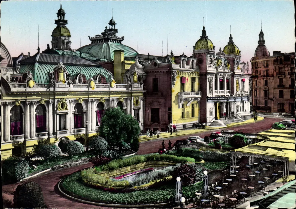 Das Casino - Seine Gärten — Das Hotel de Paris — P. 115 — Monaco - Vorderseite